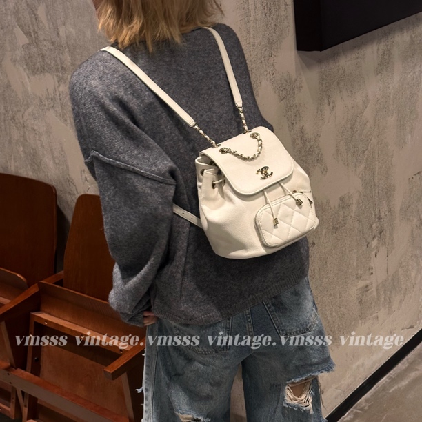 99新 Chanel/香奈儿 22b affinity小号白色牛皮双肩包/27779