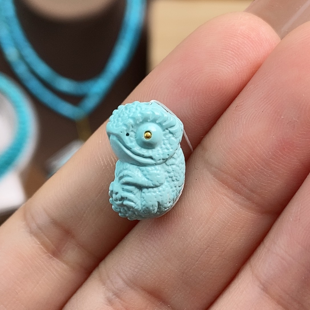 绿松石雕刻未镶嵌