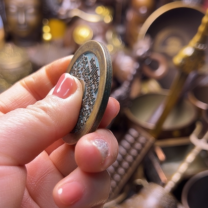 铜1233566678899876677