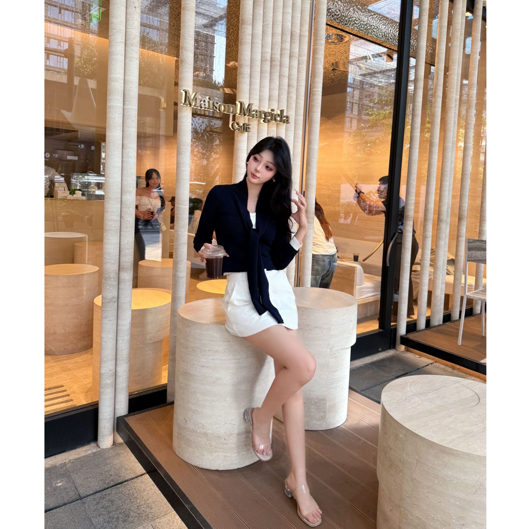 韩系藏青拼白色假两件胸前领结针织上衣v领修身秋季毛衣女