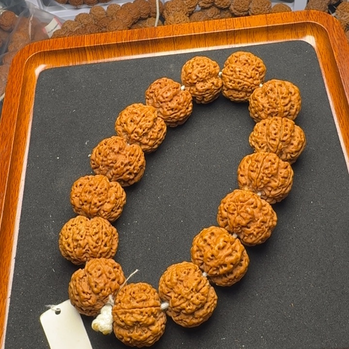 手串金刚菩提10号满肉梅花