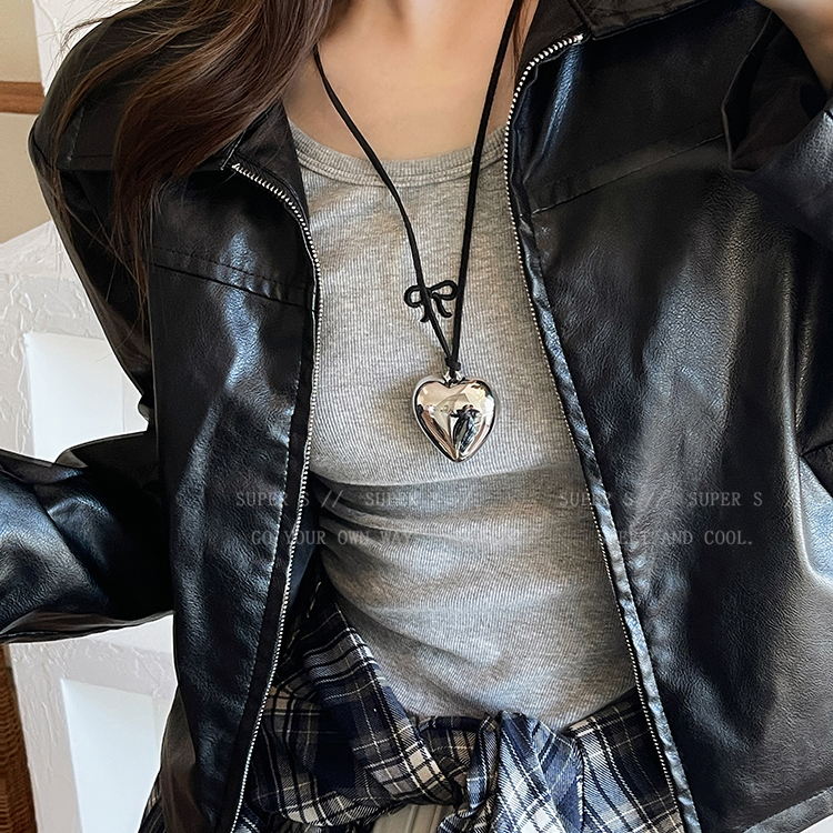 合金项链 银色爱心项链女小众设计高级感长款挂脖配饰百搭毛衣链
