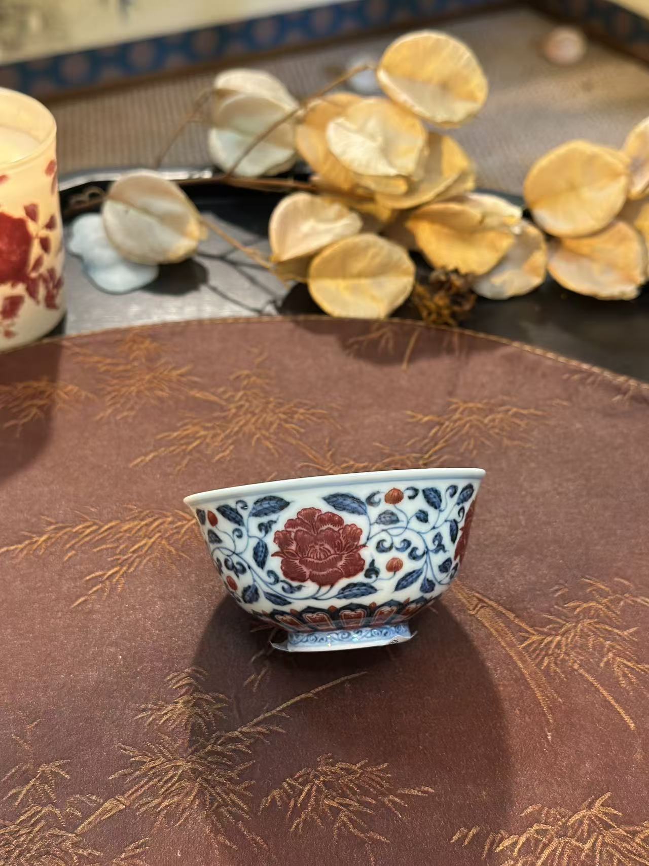 勤义堂  青花釉里红缠枝莲撇口杯