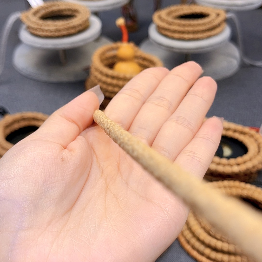 柏香籽/百香籽吊坠仰****川