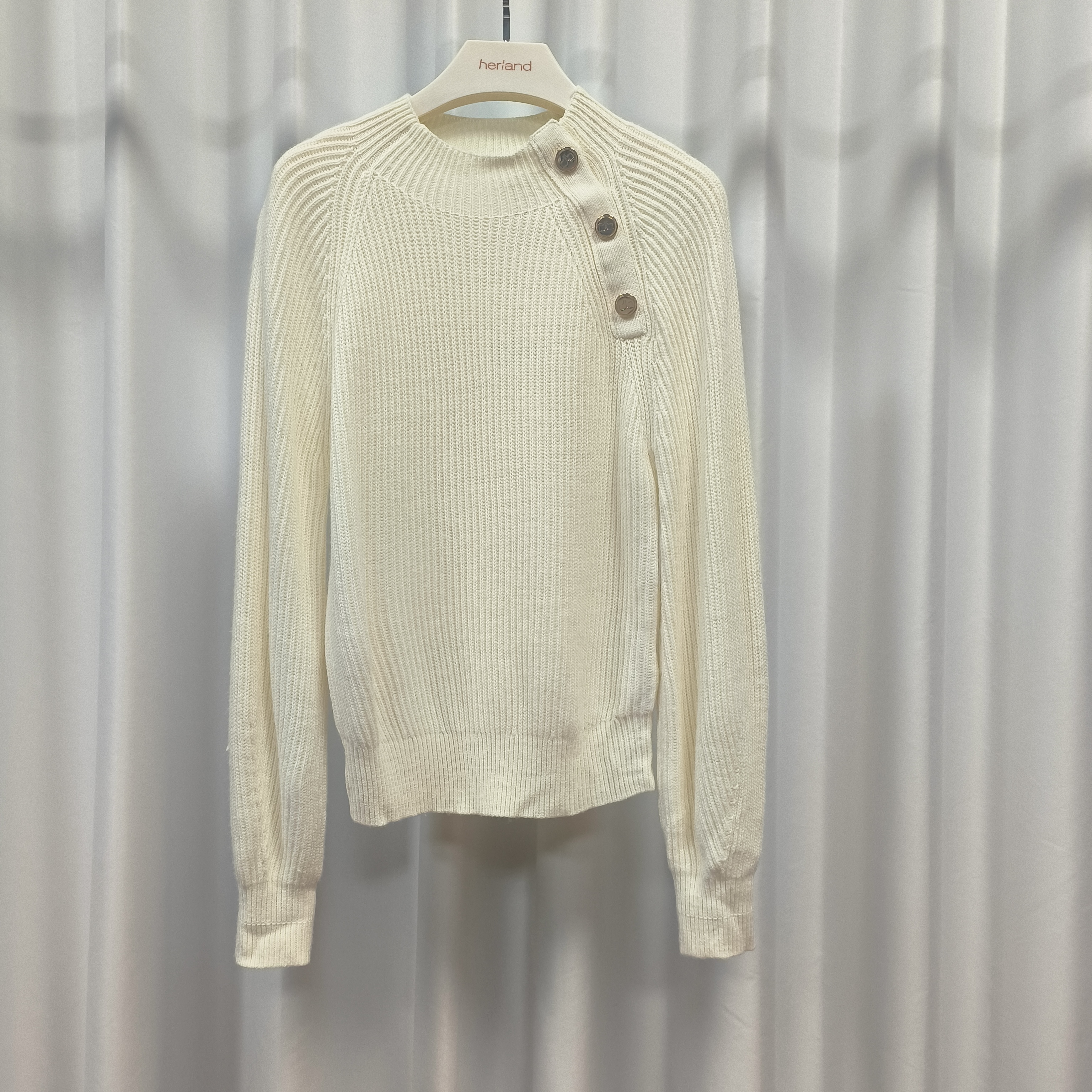 LI丽系列  Z415 女装春秋长袖针织衫白色TK9316011