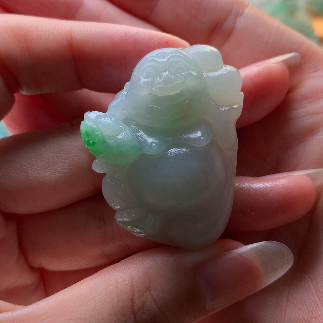 定制翡翠未镶嵌佛