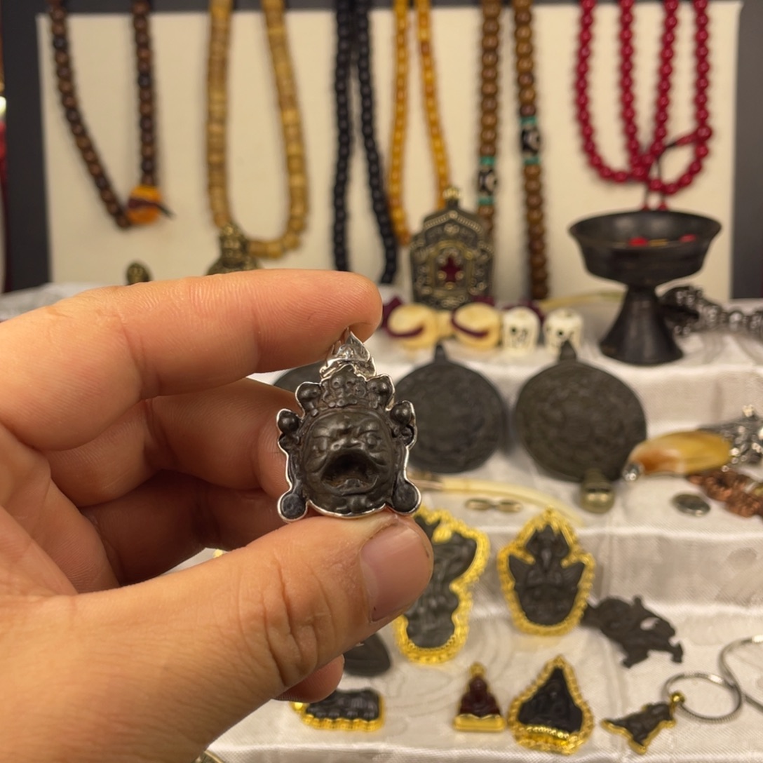 獨***…泥塑11111111111111