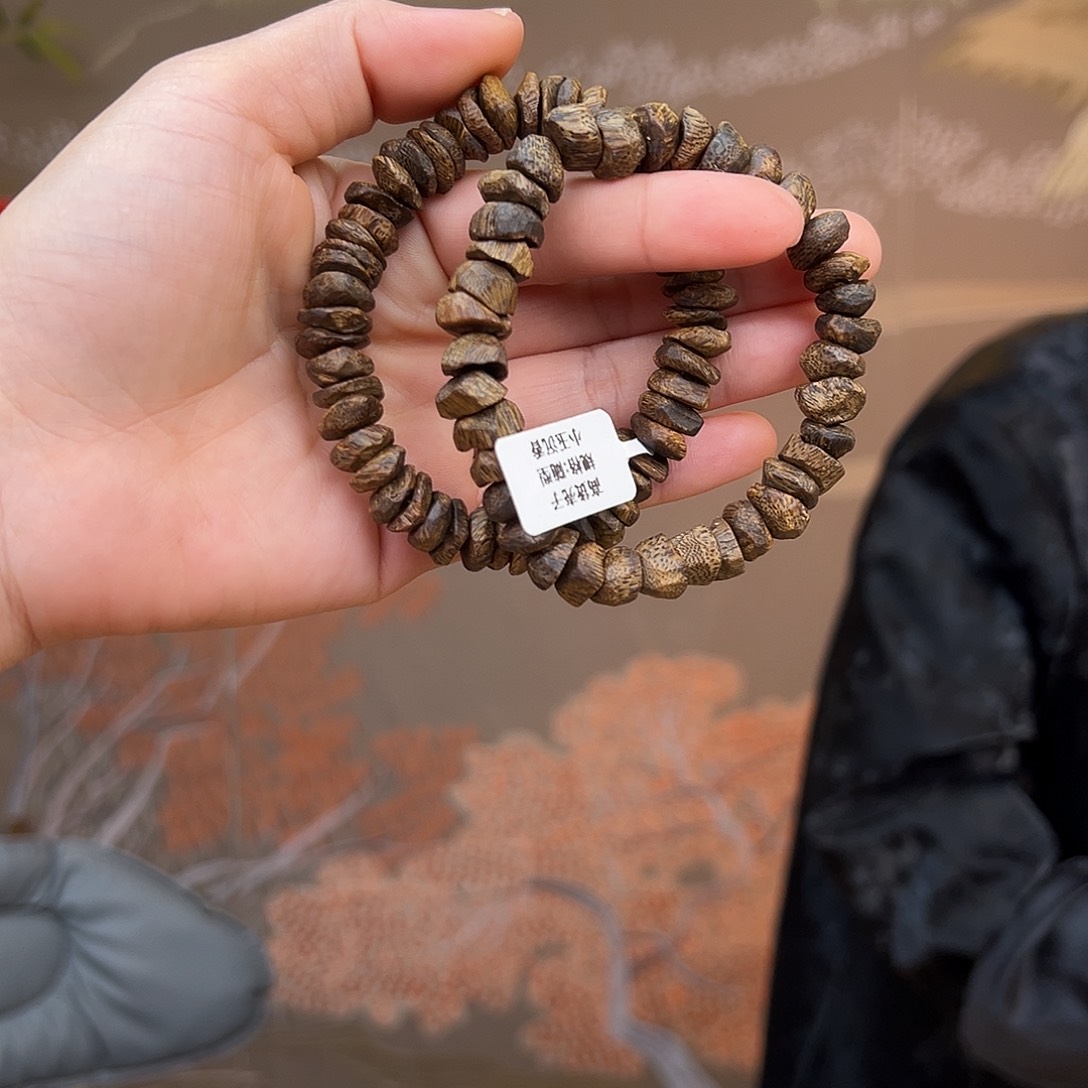 沉香手串海南老白奇金丝蜜结天然壳子多样性发货其一