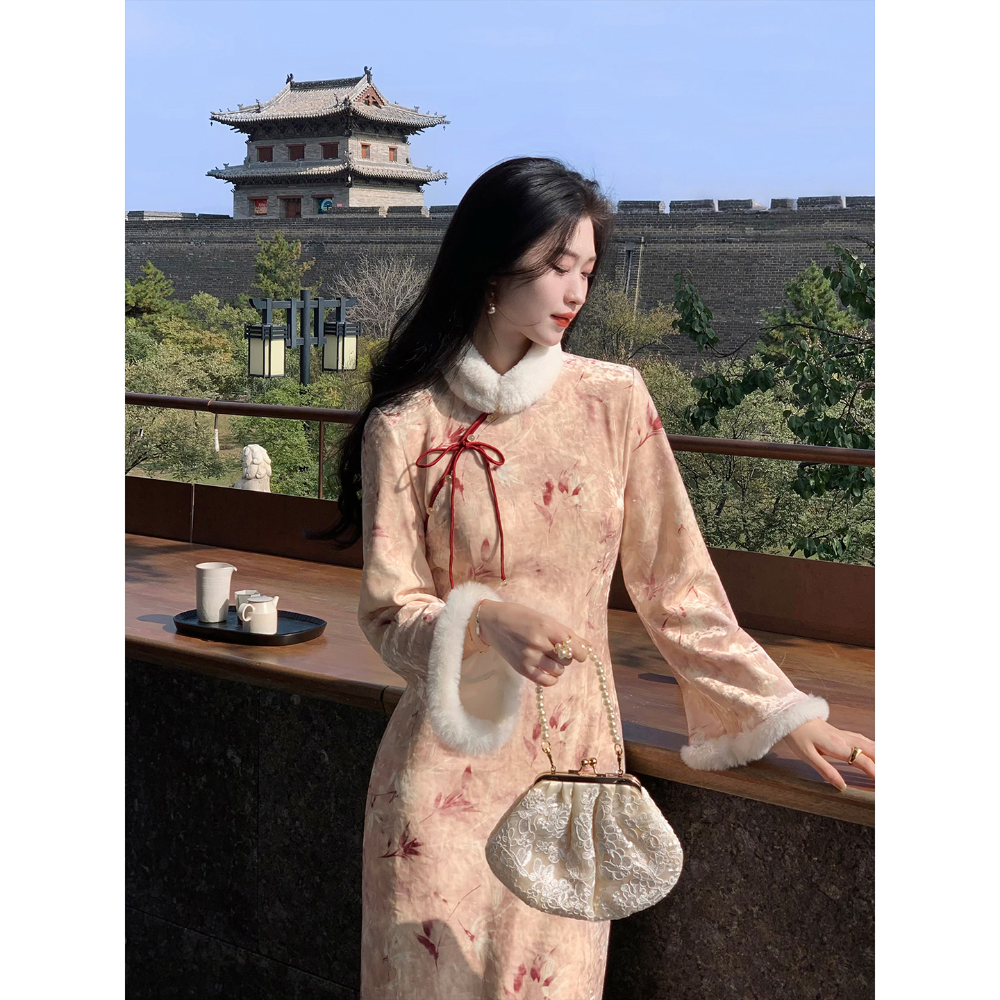 凌茜恣禾【绯烟】新中式粉竹叶印花秋冬加厚丝绒连衣裙女改良旗袍裙