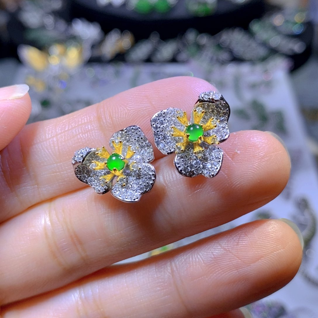 翡翠颈饰银S925镶嵌天然翡翠