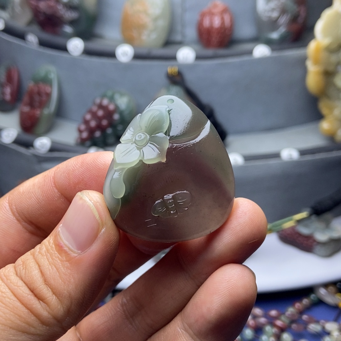 玛瑙/玉髓未镶嵌颈饰