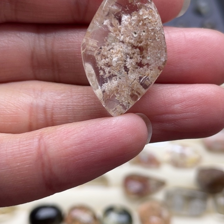 纯天然幽灵碧玺（处理）