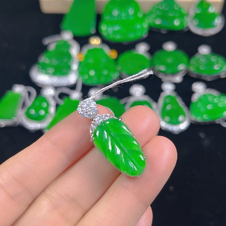 翡翠银S925镶嵌吊坠(不含链)