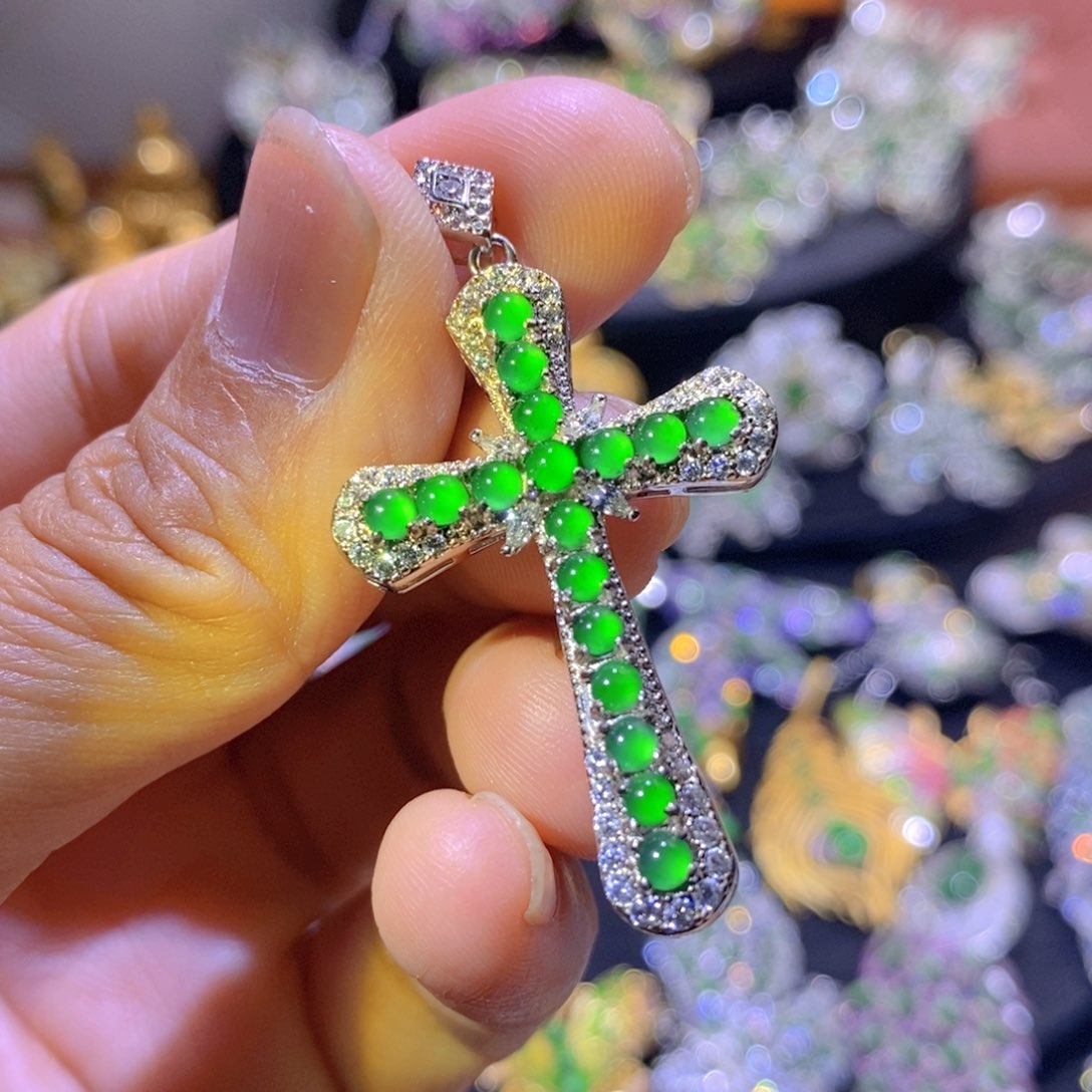 翡翠银S925镶嵌项圈天然