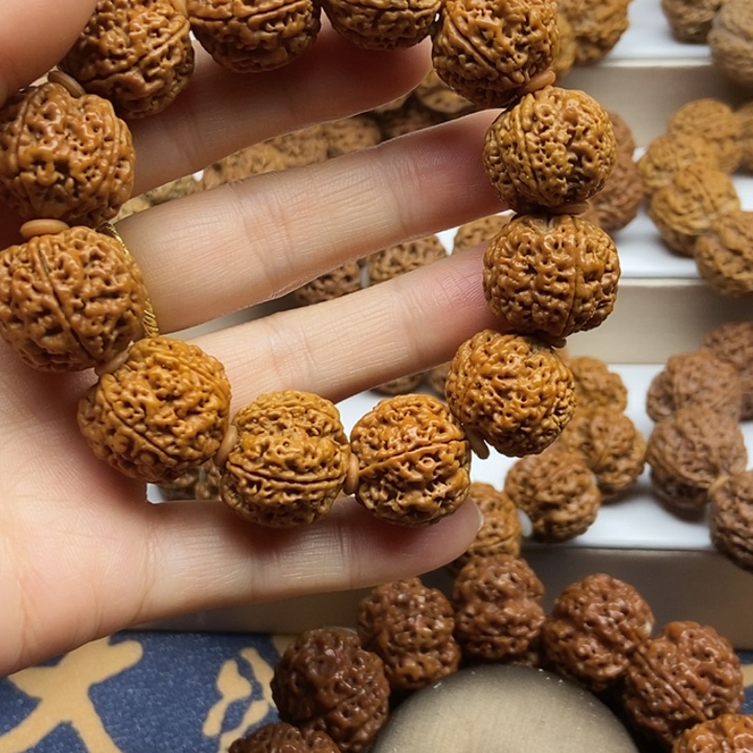 吊坠金刚菩提蜂窝梅花