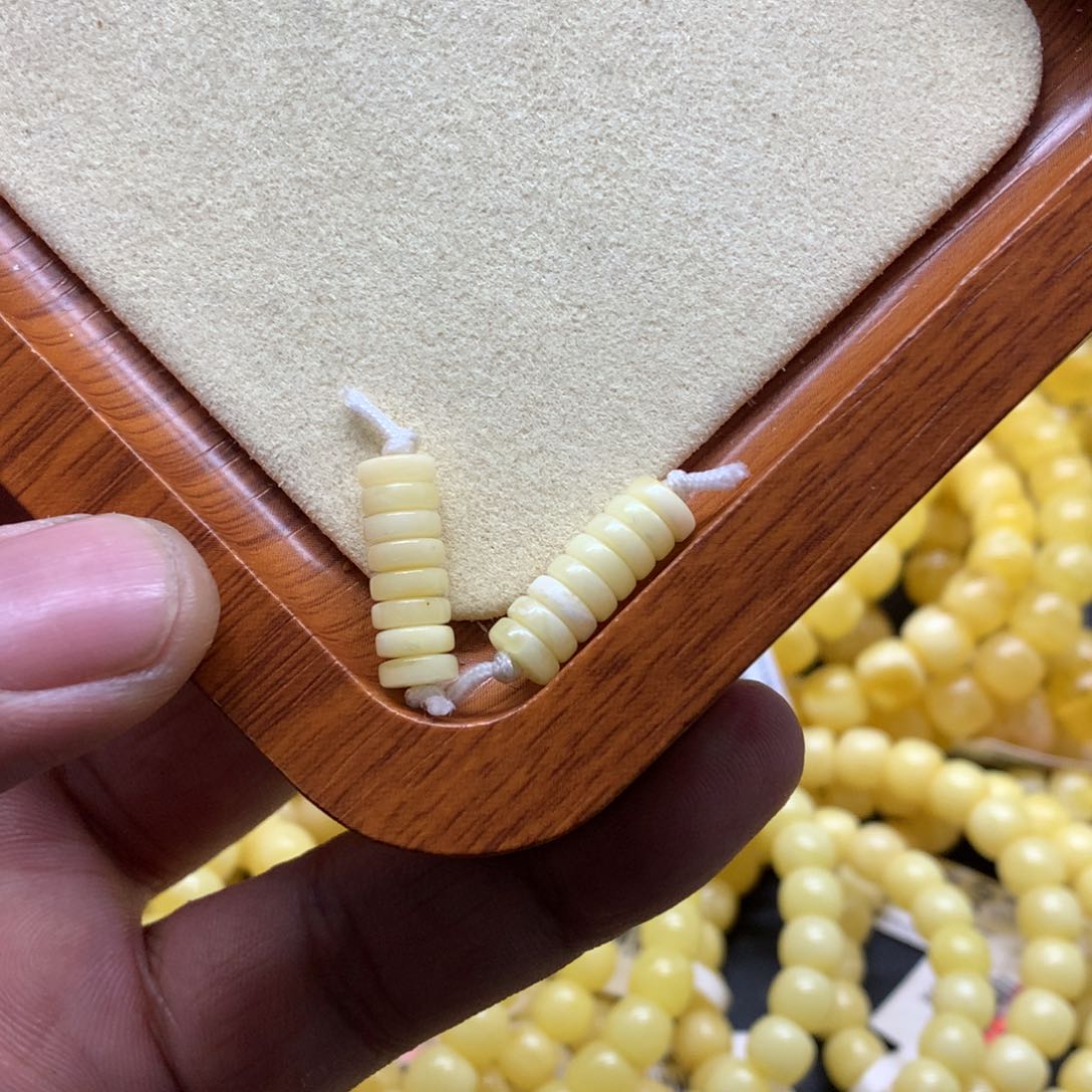 蜜蜡手链未镶嵌俩*蜜蜡