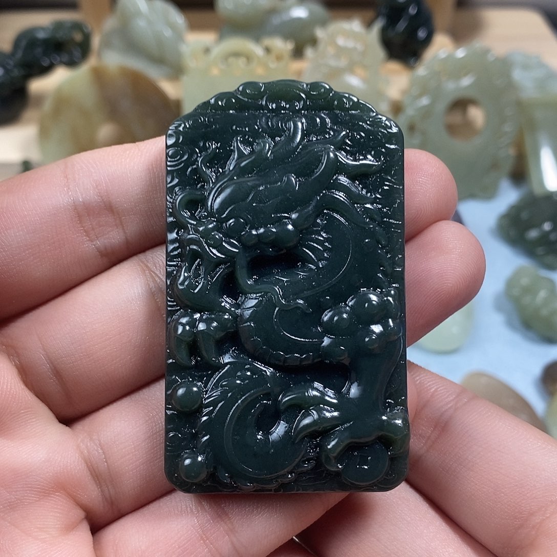 和田玉未镶嵌挂件