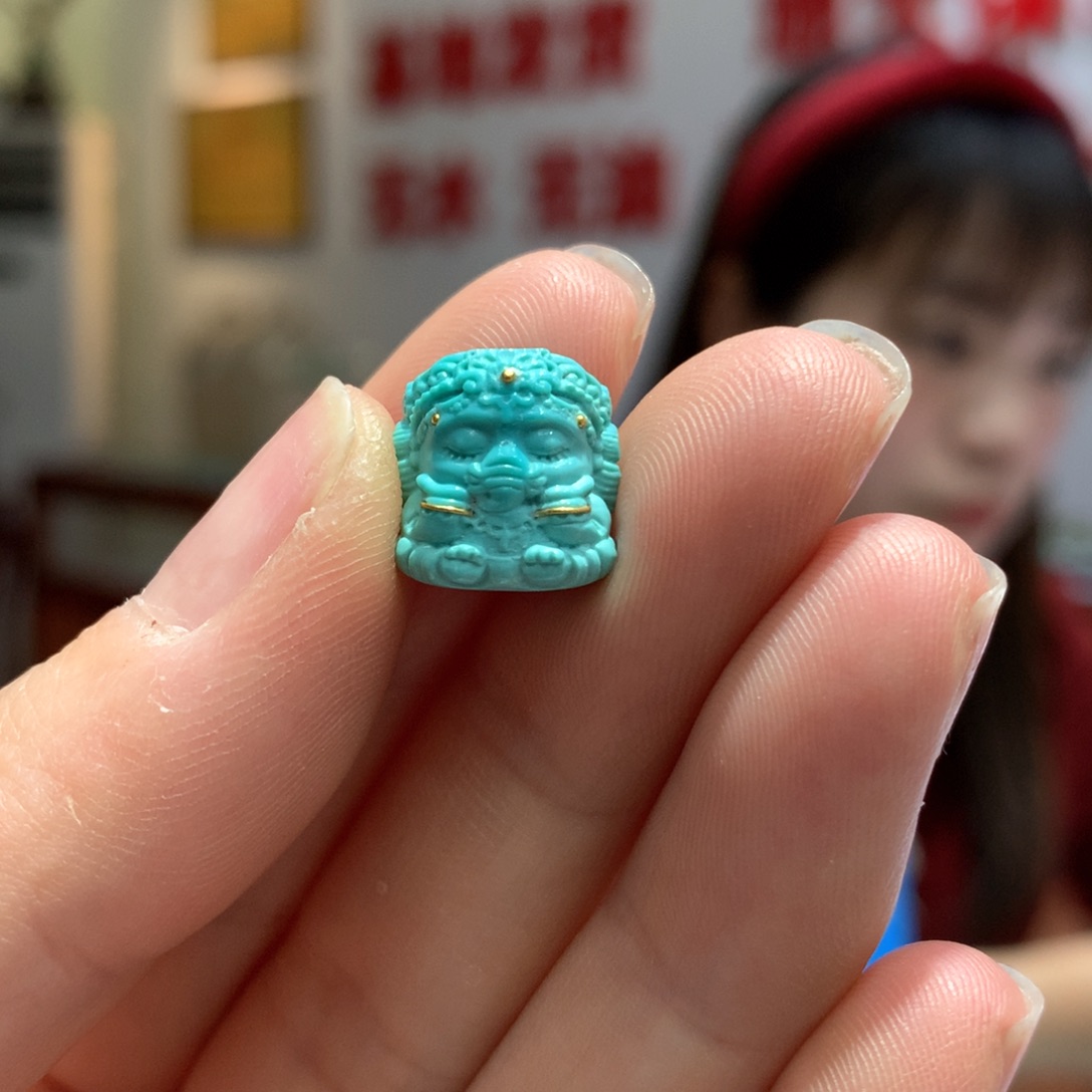 绿松石配饰未镶嵌