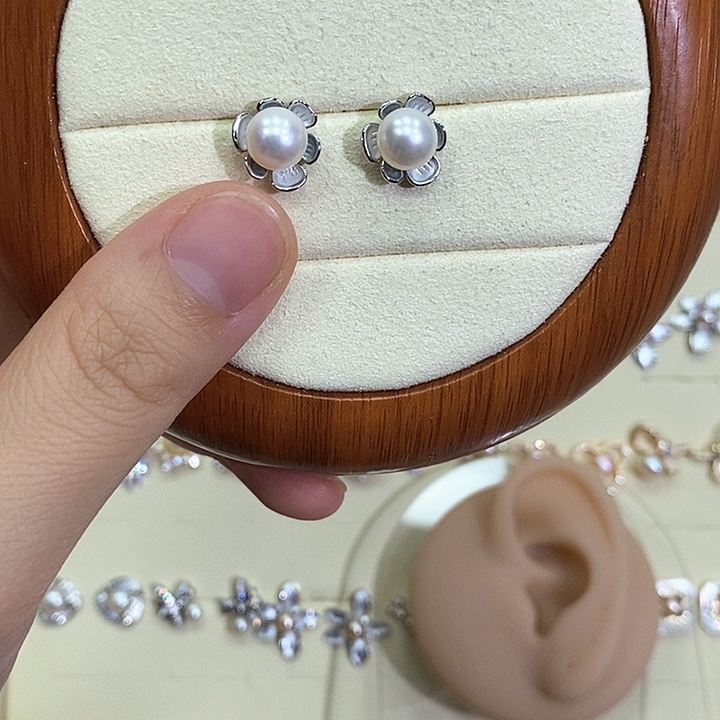 未镶嵌耳饰淡水珍珠