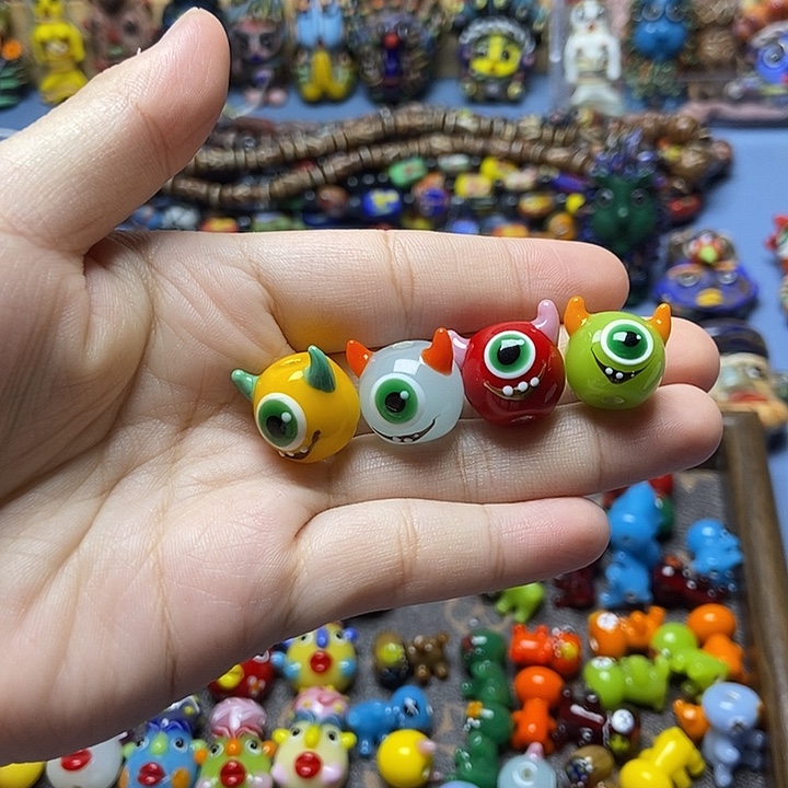 颈饰琉璃恶魔之眼随机一个036