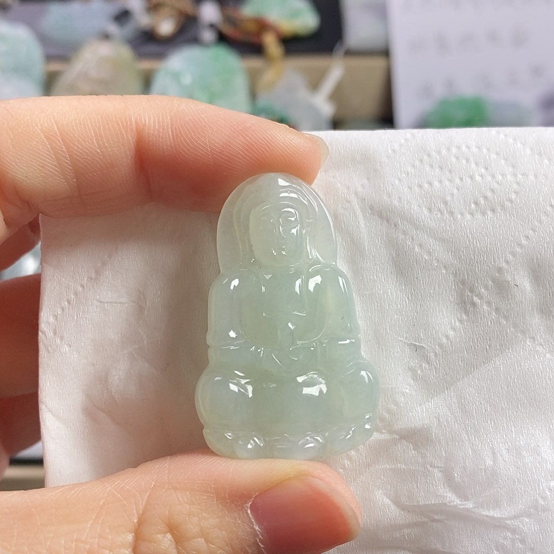 翡翠颈饰未镶嵌观音