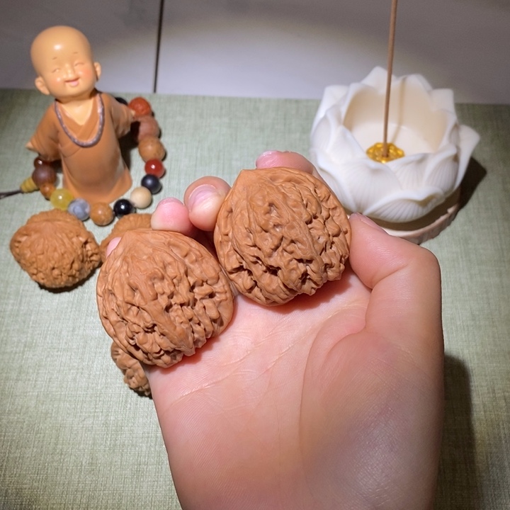 文玩核桃吊坠40鸡心