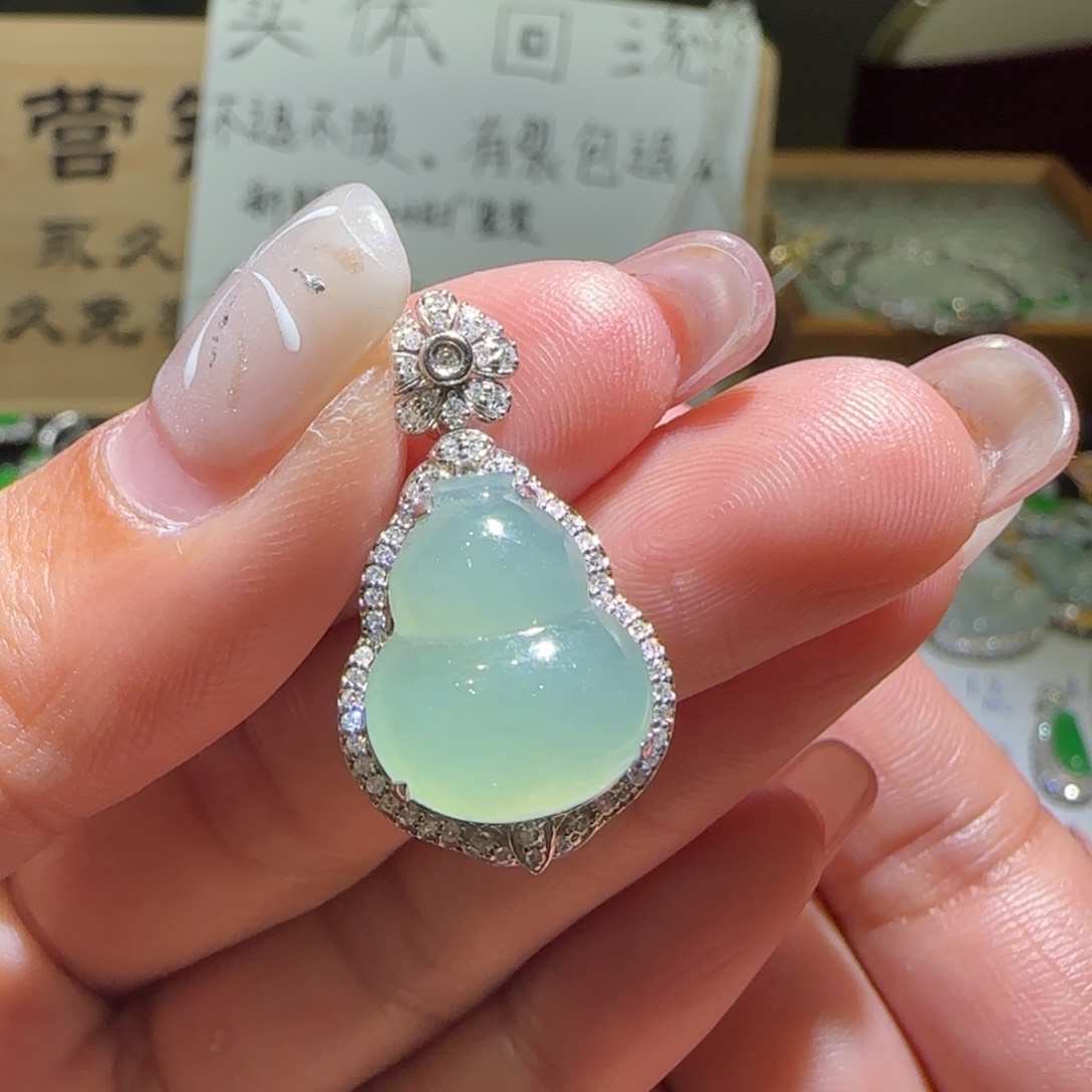 【闪购商品】翡翠颈饰18K金镶嵌缅甸