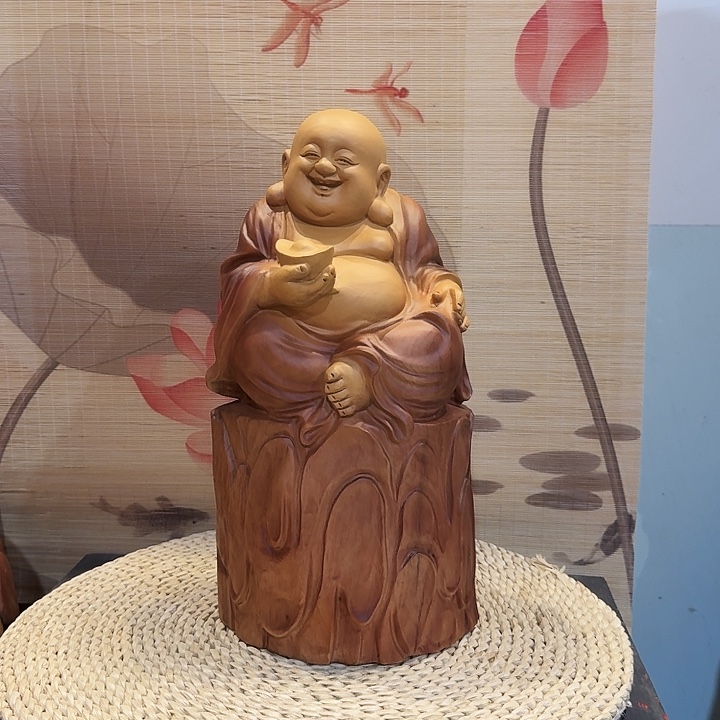 香榧木香樟木人物桌面摆件