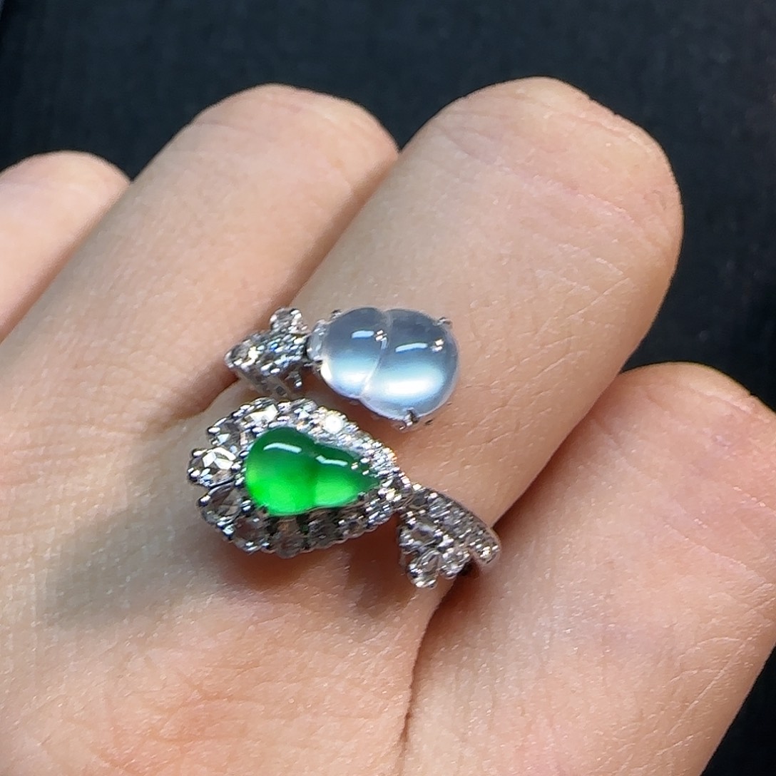 翡翠18K金镶嵌戒指葫芦设计款双12福利