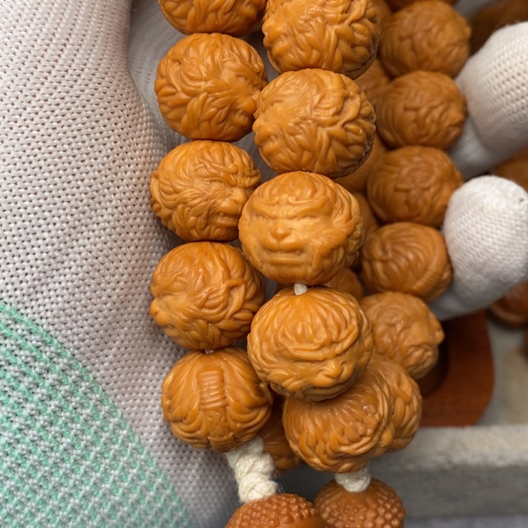 流***雪吊坠猴头核桃大圣15