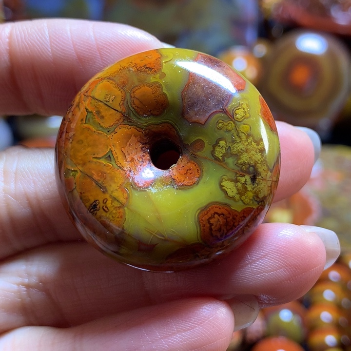 玛瑙/玉髓战国红吊坠未镶嵌