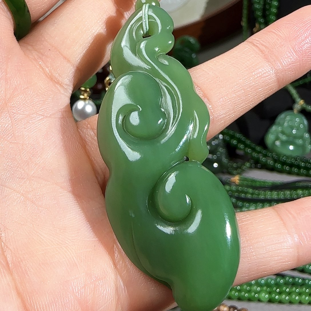 和田玉（碧玉）珠宝半成品未镶嵌