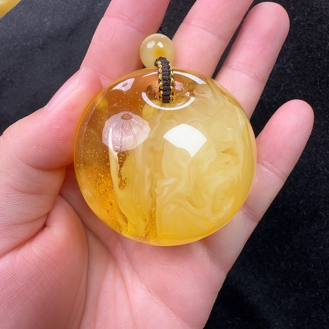 蜜蜡未镶嵌珠宝奇石