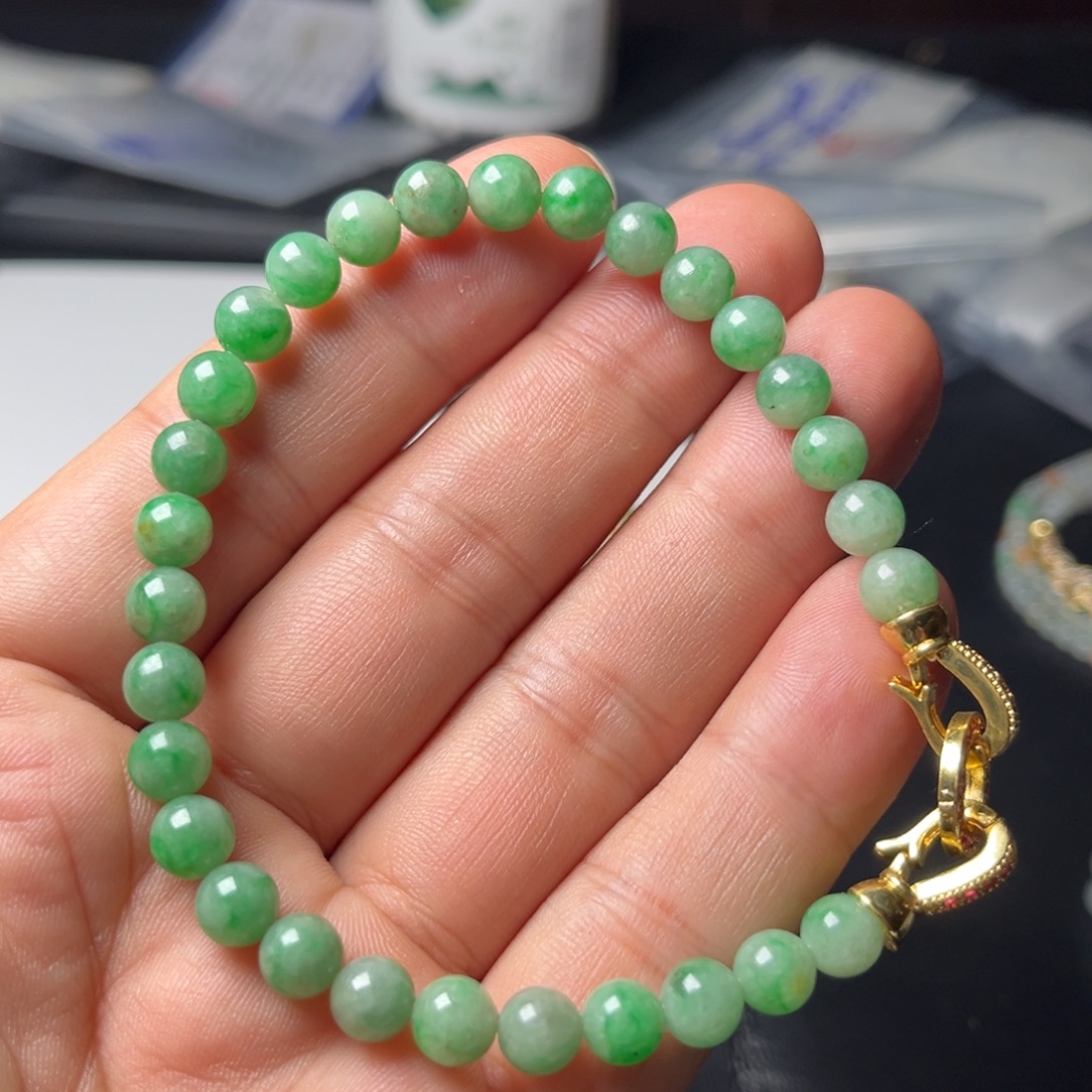 定制翡翠未镶嵌翡翠手串