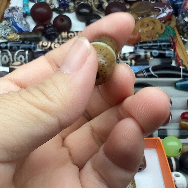 不****玛瑙/玉髓未镶嵌颈饰