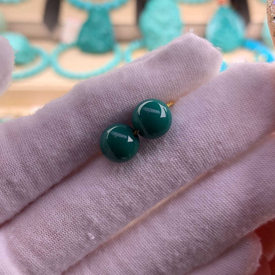 绿松石珠宝奇石未镶嵌8.5mm