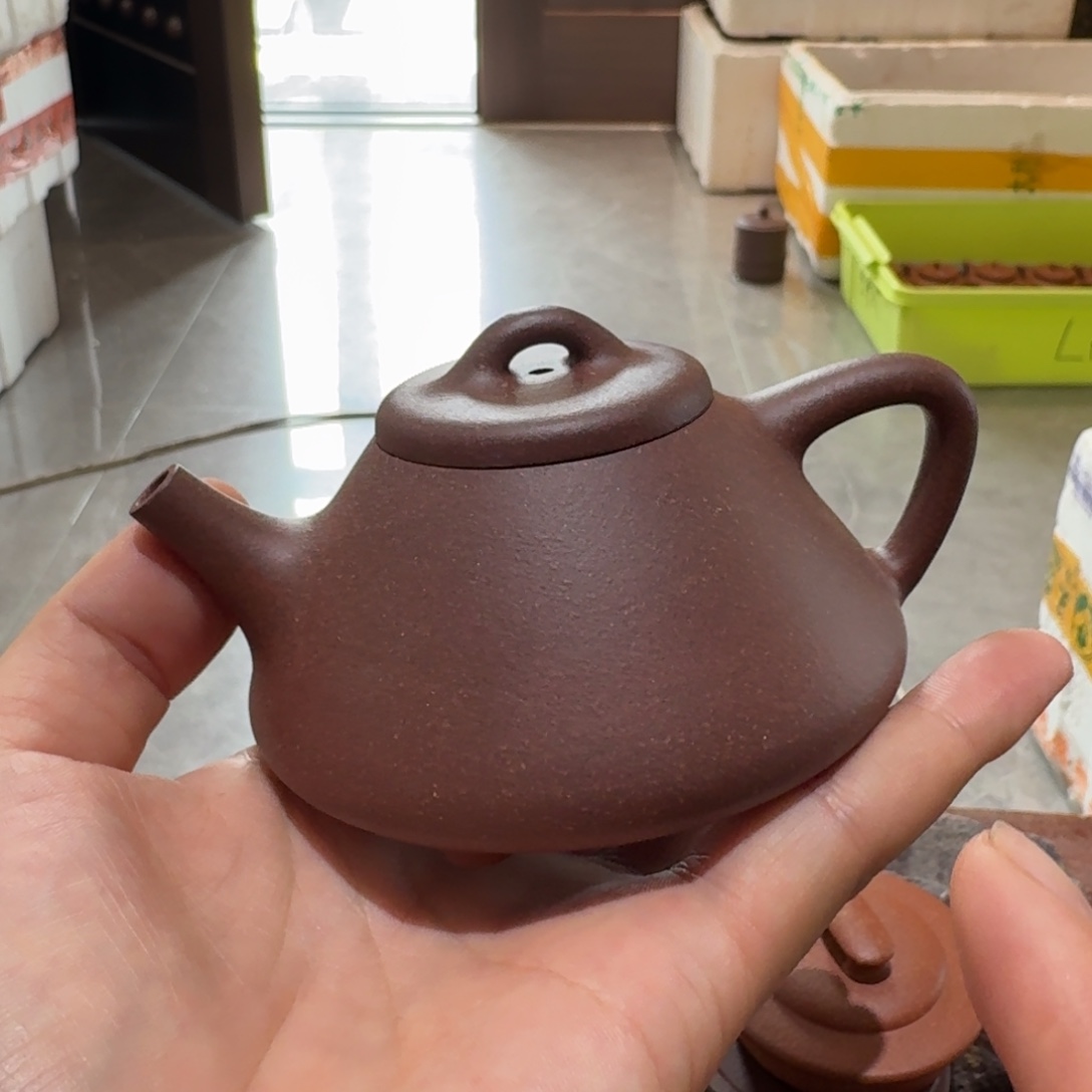 茶杯紫砂原矿原石料的