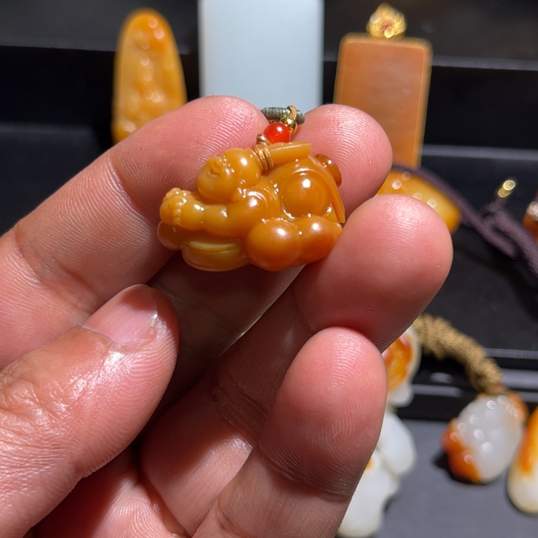 和田玉挂件未镶嵌