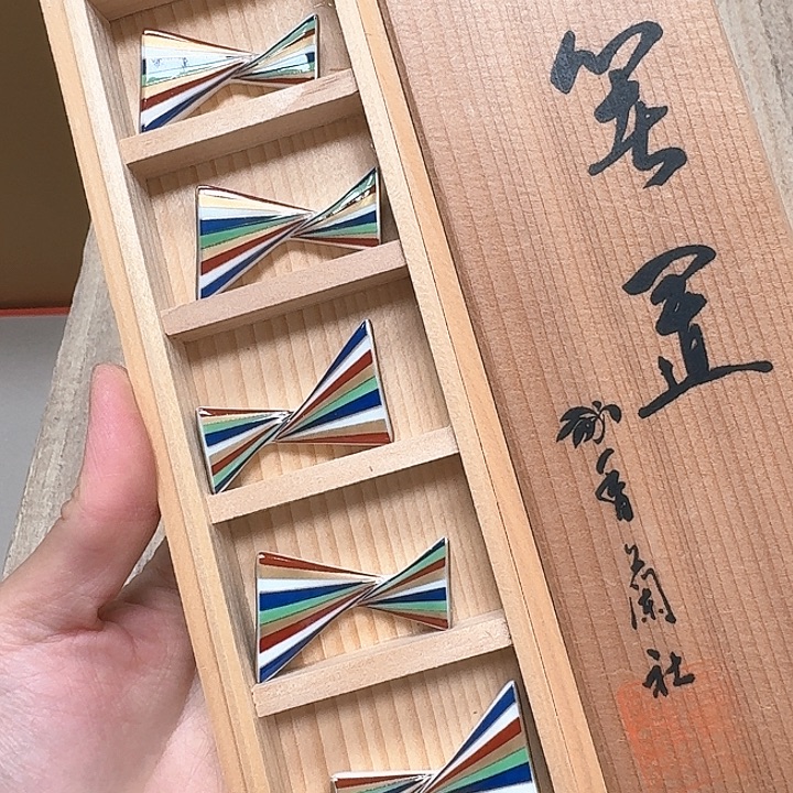 瓷片噗哈哈哈哈哈哈哈哈哈