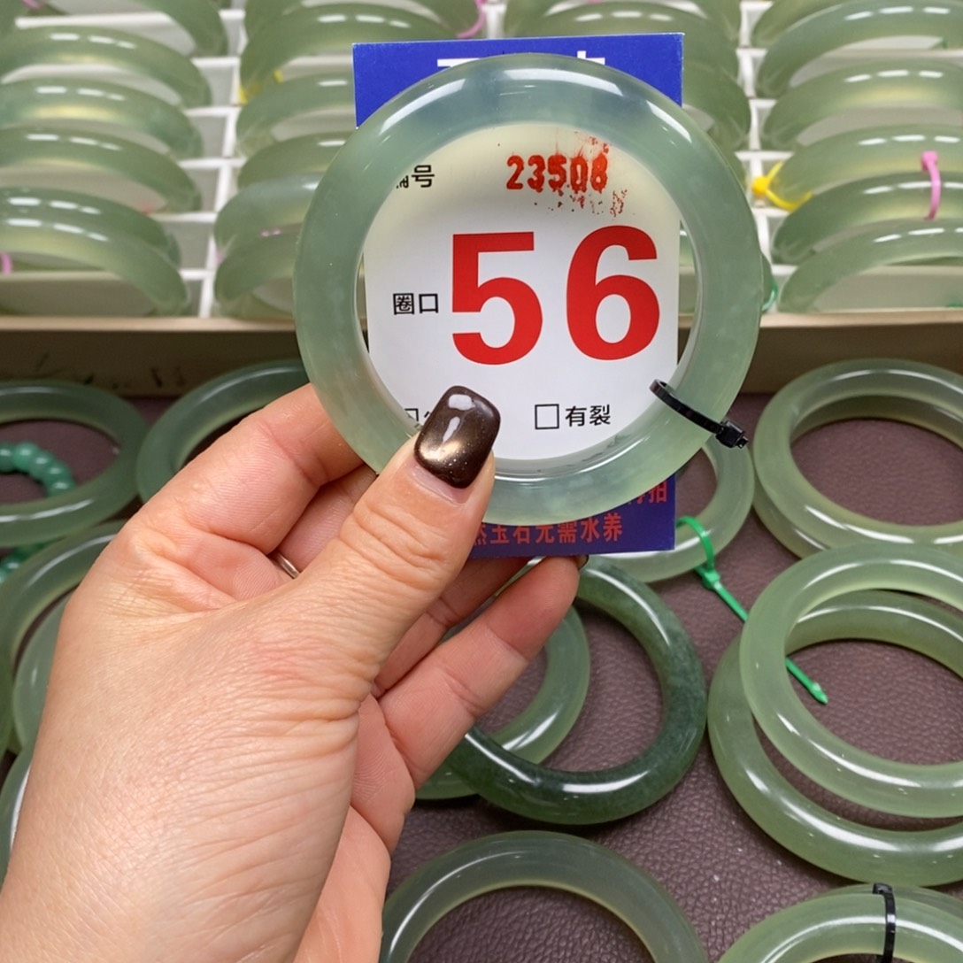 越***8蛇纹石玉未镶嵌手镯