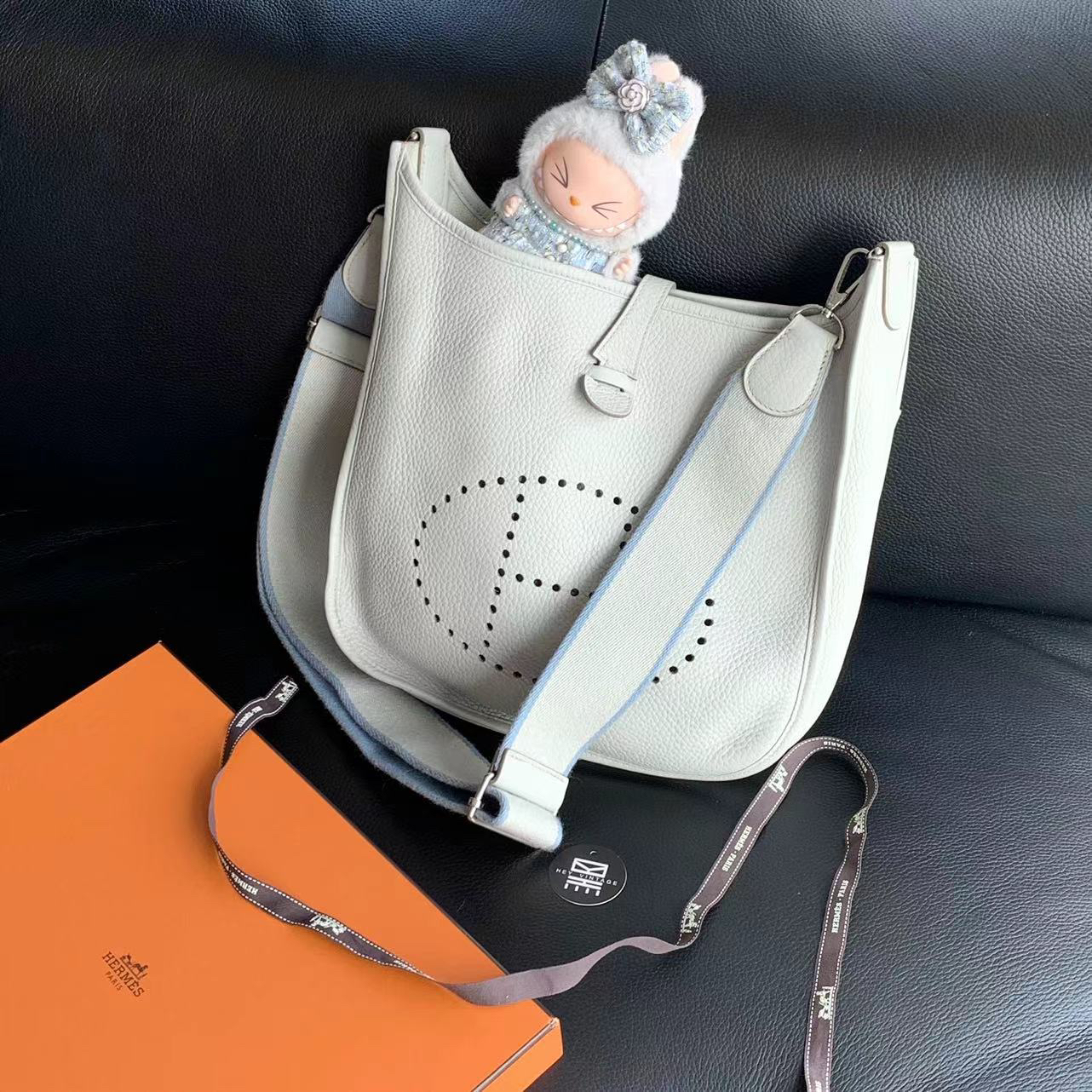 95新 Hermes/爱马仕 珍珠灰银扣伊芙琳包 29cm 14655779