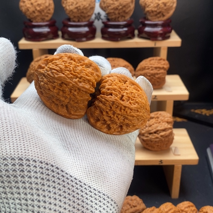 诸***碍文玩核桃吊坠南将石