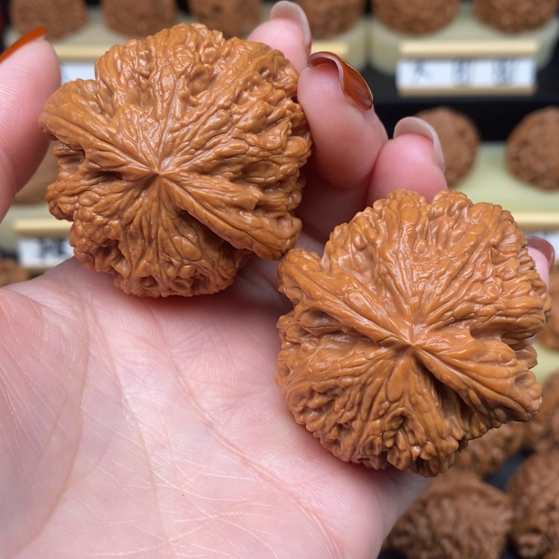 吊坠文玩核桃小*克粗筋