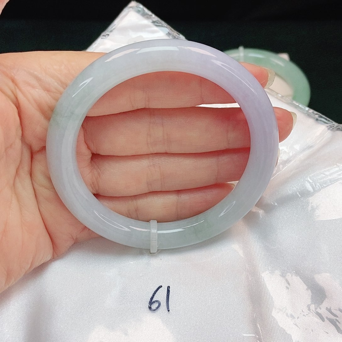 翡翠手镯未镶嵌圆