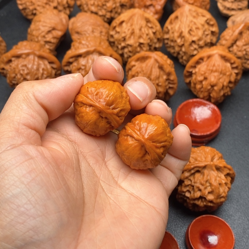 【闪购商品】文玩核桃把件锦鲤