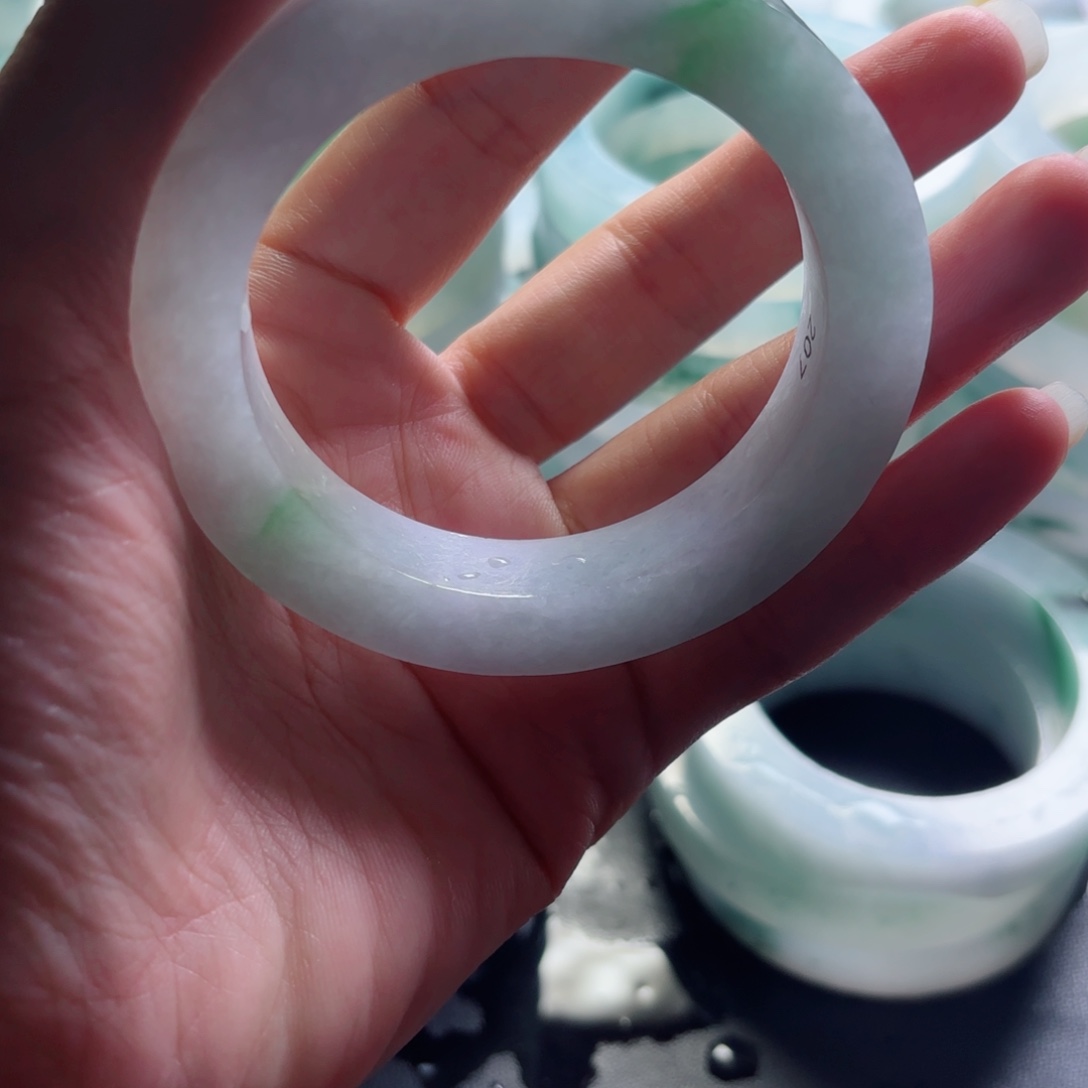 定制翡翠未镶嵌不退不换