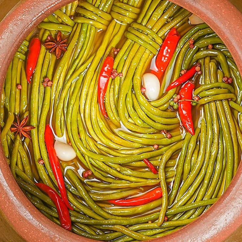 四川正宗酸豆角老坛腌制长条整根泡豇豆开胃酸豇豆四川泡菜