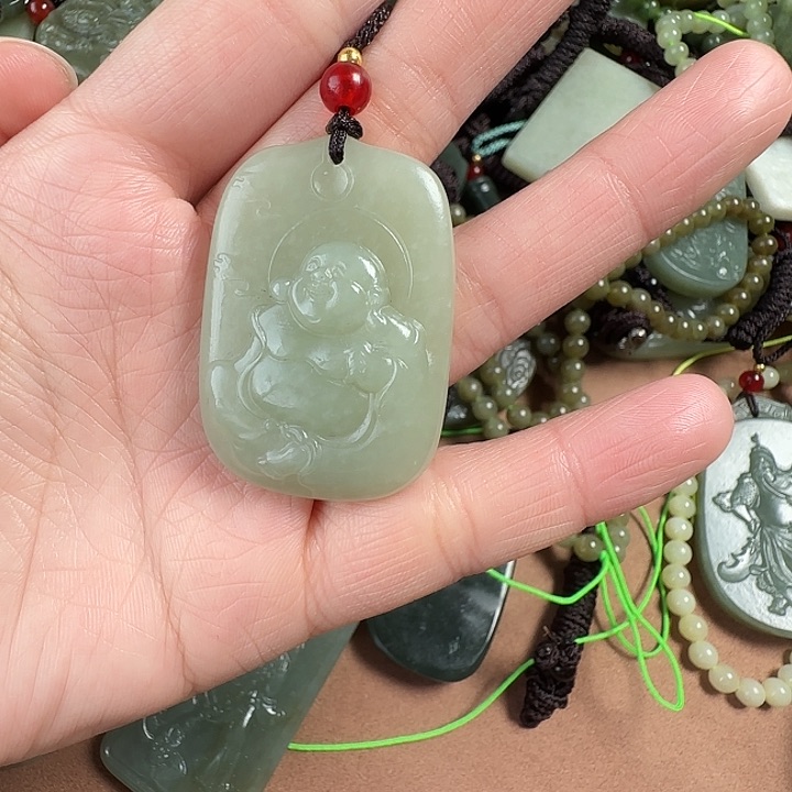 和田玉颈饰未镶嵌