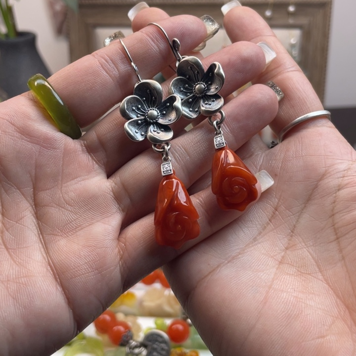 南红玛瑙耳饰未镶嵌叄*