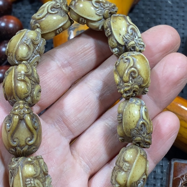 滴血莲花菩提手串